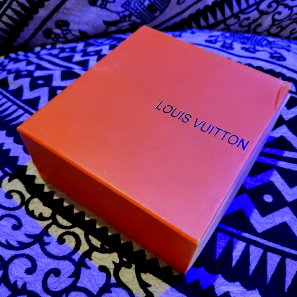Lv Louis Vuiton Belt Box